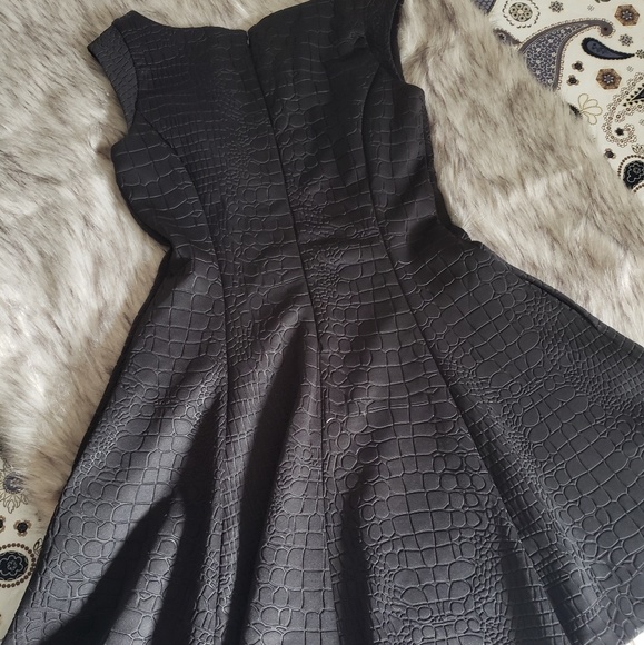 Guess crocodile print dress - Picture 2 of 5